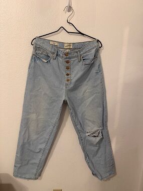 Universal Thread Light Wash Straight Leg Jeans with Button-Fly